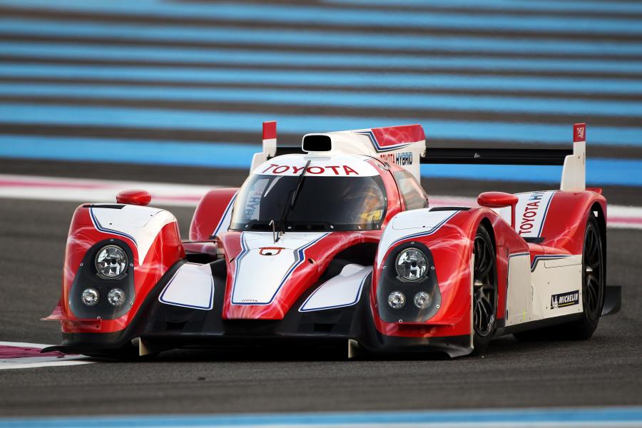  Toyota TS030 Hybrid 2012 года  (фото 36 из 39)